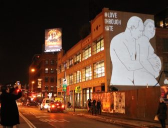 Путин обнял Трампа в наружной рекламе дейтинг-приложения Hater