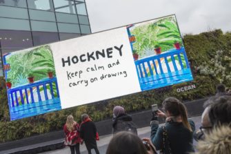 Картина Хокни, нарисованная на iPad, легла в основу DOOH кампании его выставки