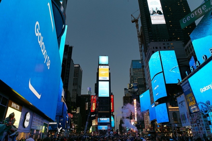 Samsung-Galaxy-S8-Times-Square