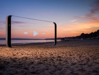 Рекламные скульптуры Samsung Galaxy S8 украсили Великобританию