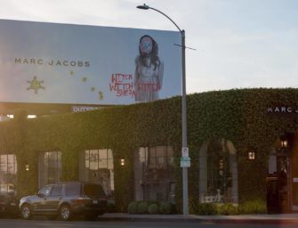 Дочь Курта Кобейна «повредила» билборд с рекламой Marc Jacobs