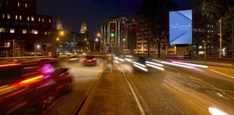 Британский офис JCDecaux расставляет сети