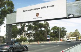 Умные билборды смотрят на вас и делают выводы