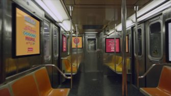 В Нью-Йорке показали транизитную рекламу будущего