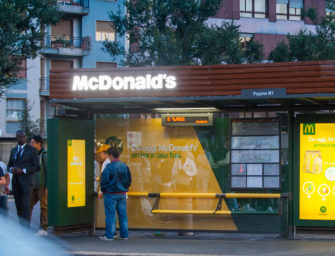 Наружная реклама помогла продемонстрировать удобство сервиса McDelivery в Милане