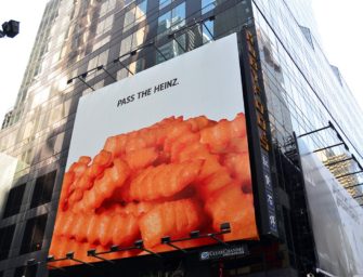 13 блестящих OOH кампаний уходящего года