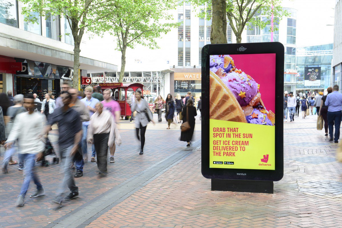 Deliveroo-billboard
