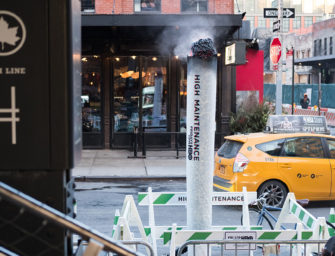 Из труб Нью-Йорка сделали наружную рекламу, превратив их в сигареты с марихуаной