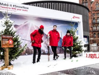 Swiss Airlines установили в Лондоне билборд, способный устраивать снегопад