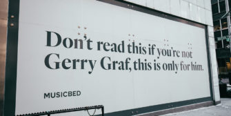 Кто такие Musicbed и зачем им понадобилась гипертаргетированная OOH реклама?