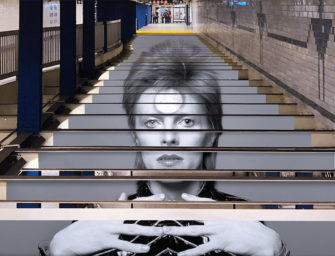 Spotify оформил станцию нью-йоркского метро в стиле Дэвида Боуи