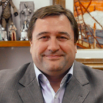 Valentin-Bueno-Latcom