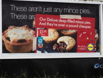 Сеть супермаркетов Lidl «захватила» наружную рекламу конкурентов