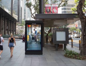 Mastercard рекламирует в Сингапуре современный способ оплаты проезда в общественном транспорте