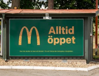 В билборде McDonald’s разместили отель для пчел