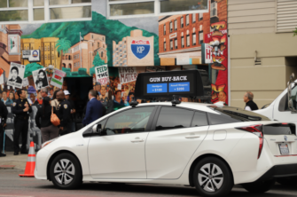 Рекламодатели рассчитывают на то, что подключенные автомобили продвинут рекламную отрасль вперед