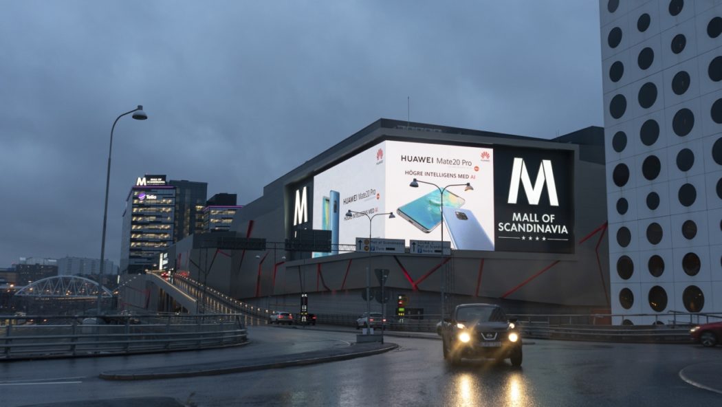 visual-art-dooh-digital-signage-communication-digital-out-of-home_33