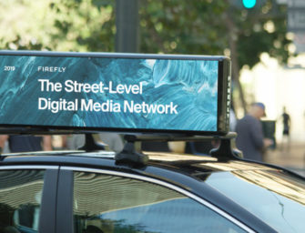 Американский оператор рекламы на такси Firefly внедряет инновационные экраны