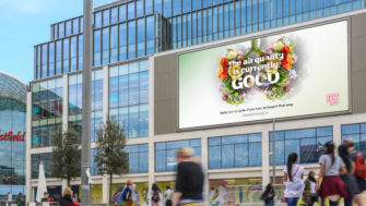 У Лондоні з’явилися білборди, які вимірюють забруднення повітря