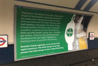 Реклама Dettol вызвала негативную реакцию из-за изображения офисной работы