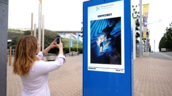 С помощью OOH рекламы Google объяснил австралийцам, как работает технология распознавания изображений