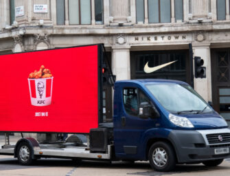 KFC «позичає» слогани інших брендів, оскільки пальці зараз не пооблизуєш