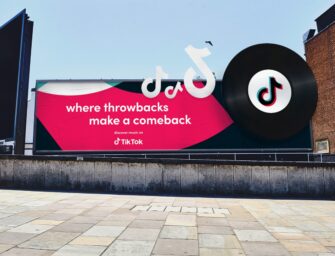 TikTok использует наружную рекламу, чтобы привлечь внимание к независимым музыкантам