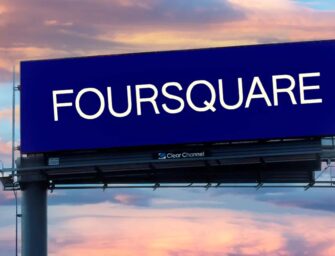 Foursquare и Clear Channel Outdoor будут продвигать межплатформенное измерение DOOH