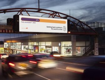 Оператор oOh!media призывает австралийцев вакцинироваться