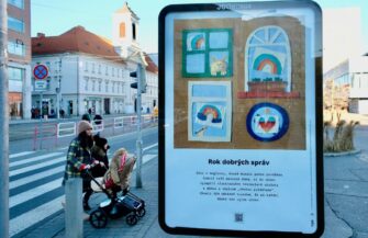 На улицах Братиславы разместят позитивные новости чтобы бороться с тревожностью