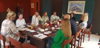 Учасники британського OOH-ринку вважають програматик тим фактором, що змінить правила гри на ринку DOOH в майбутньому