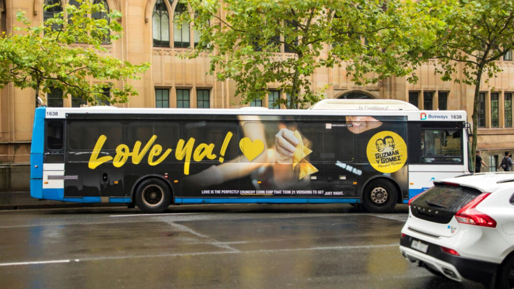 Guzeman Gomez bus ad